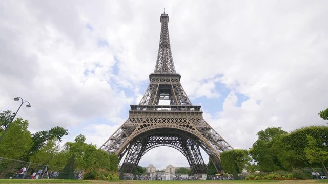 Eiffel Tower in Paris 4K