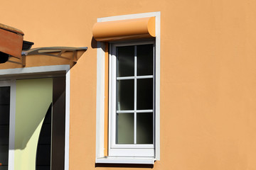 Fenster mit Vorbaurollladen