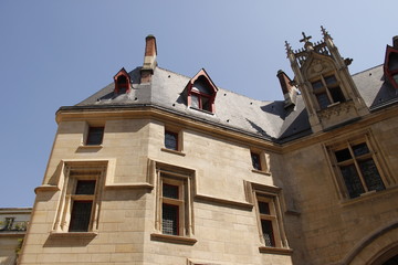 Hôtel de Sens, bibliothèque Forney à Paris