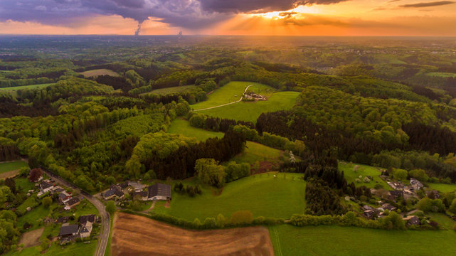 Sonnenuntergang im Bergischen Land