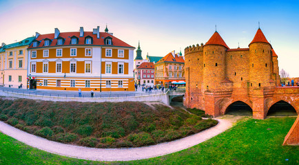 Barbakan castle, famous landmark at the old town of Warsaw, Poland. - obrazy, fototapety, plakaty