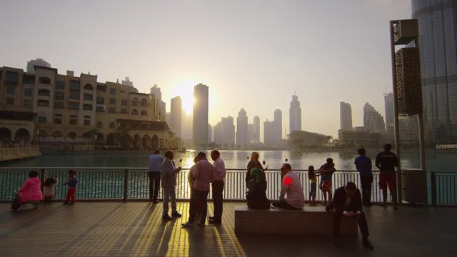 People enjoying a beautiful evening in Downtown Dubai