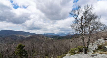 Fototapeta na wymiar view from the Raven Rocks overlook on the Blue Ridge Parkway in North Carolina