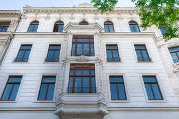 Obraz premium hochwertiges Albauhaus in Leipzig