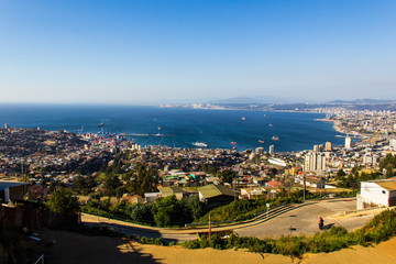 Fototapeta premium Panoramic view of Valparaiso - Chile