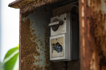 壊れたブレーカー