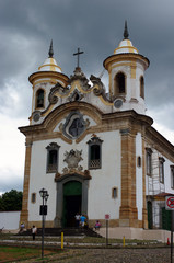 Fototapeta na wymiar Église des carmes dans la région du Minas Gerais