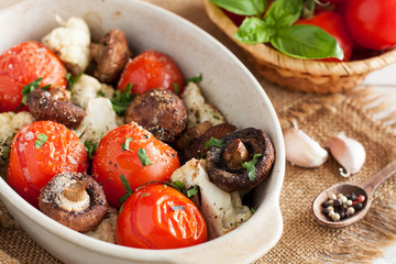 Grilled vegetables in ceramic bowl
