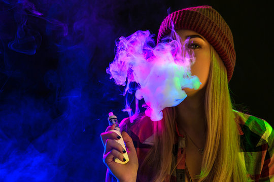 Vape Girl Images – Browse 14,654 Stock Photos, Vectors, and Video | Adobe  Stock