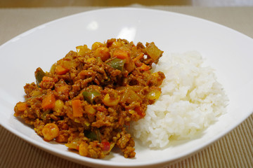 ドライカレー