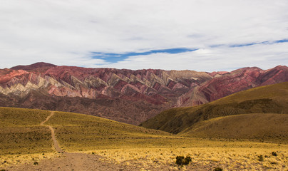 Fototapeta na wymiar Hornocal, Mountain of fourteen colors, Quebrada de Humahuaca, Northern Argentina