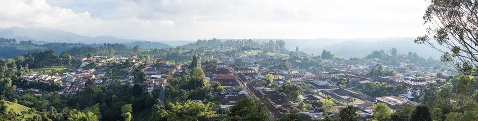 Zelfklevend Fotobehang Vue panoramique sur Salento, Colombie © Suzanne Plumette