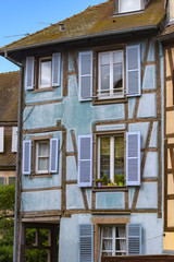 Fototapeta na wymiar Amazing traditional old houses in a small town Colmar in France 
