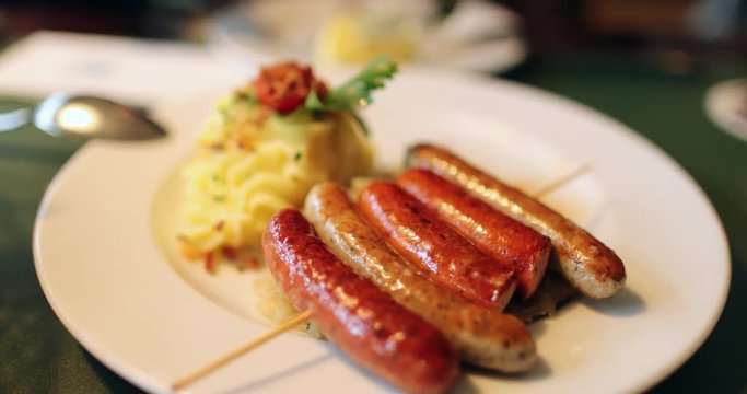 Traditional German food plate3