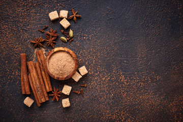 Cinnamon, anise, cardamom, clover and sugar