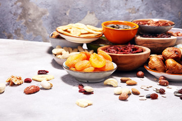Composition with dried fruits and assorted healthy nuts