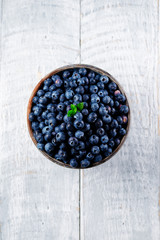 blaubeere im eimer