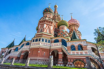 Fototapeta na wymiar Saint's Basil cathedal at Moscow