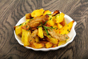 Fried potato with pork