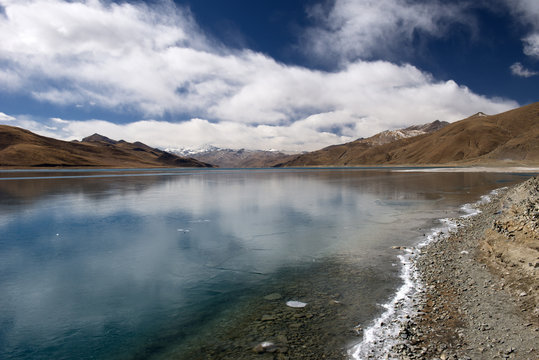 Yamdrok Lake, Tibet