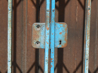 Rusty Blue Gate on Rue Catherine Segurane in Nice 2