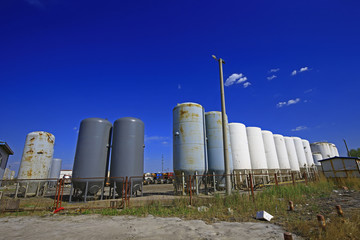 Fototapeta premium Oil storage tank, industrial equipment