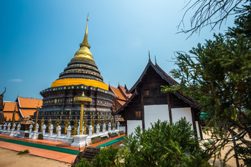 Obraz premium Wat Phra That Lampang Luang is a Lanna-style Buddhist temple in Lampang in Lampang Province, Thailand.