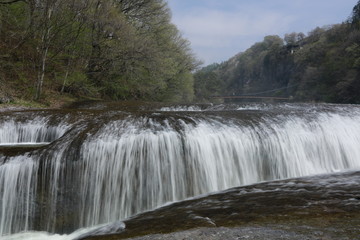 Fototapeta na wymiar 吹き割の滝