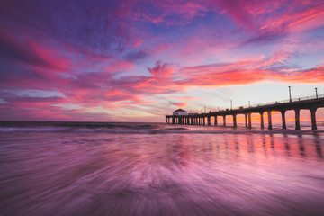 Fototapeta na wymiar Stunning Sunset at Manhattan Beach Pier