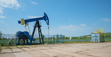 Oil pump machine
