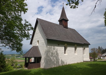 Fototapeta na wymiar Die Kirche St. Jakob in Klopein / Südkärnten / Österreich