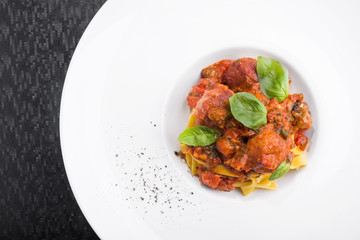 pasta bolognese with tomato sauce