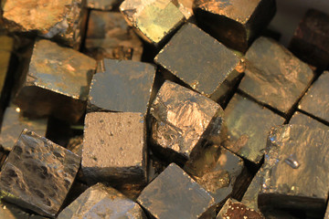 pyrites quartz cubes texture