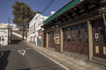 Straße mit Kneipe in Puerto del Carmen Lanzarote