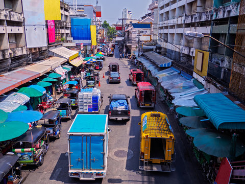 CHIANGMAI,THAILAND - May 10, 2017  Warorot Market, locally called Kad Luang, is the one of Chiang Mai's largest market.The place to go to buy cheaper and better quality goods