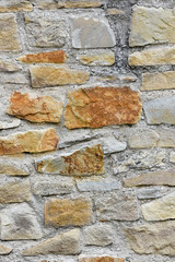 Naturstein in Architektur. Sandsteinmauer