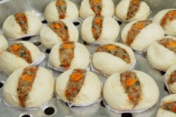 steamed buns pork chop at street food