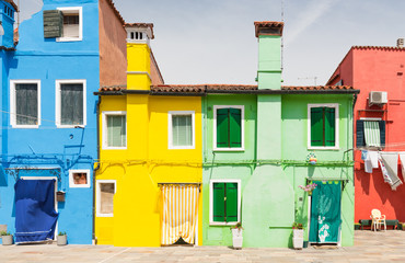 Fototapeta na wymiar Colorful houses in Burano / Italy