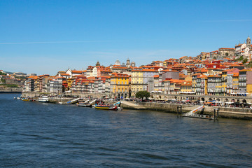 Fototapeta na wymiar Oporto Skyline