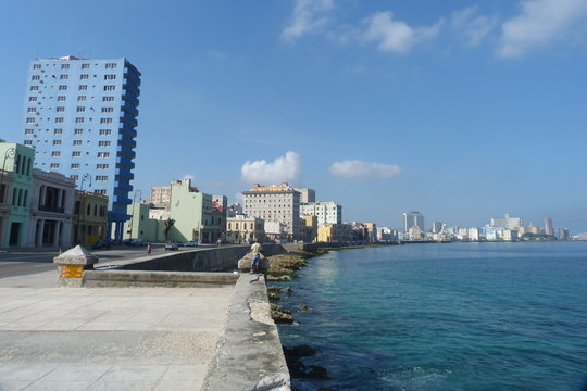 Panoramaansicht Malecón in Havanna.
