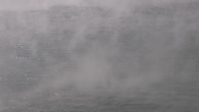 登別温泉　大湯沼