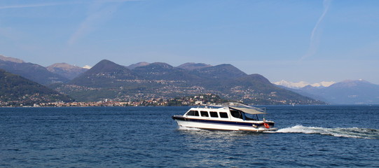Giro turistico in barca - turismo 