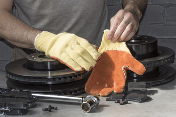 Disques de freins neufs et plaquettes pour véhicules automobiles avant montage