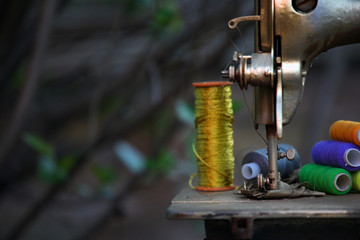 Vintage Metal Sewing Machine 