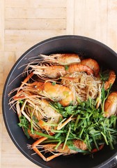 Baked shrimp with glass noodles is delicious