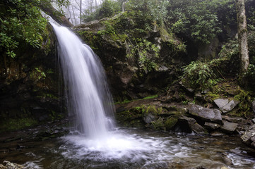 Fototapeta na wymiar Grotto Falls