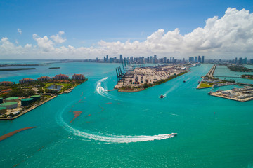 Obraz na płótnie Canvas Aerial Biscayne Bay and Port Miami