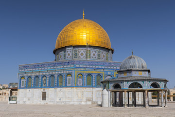 Fototapeta na wymiar The Dome of the Rock on the Temple Mount in Jerusalem, Israel.