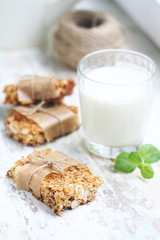 Home made muesli bars