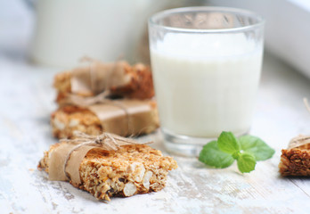 Home made muesli bars